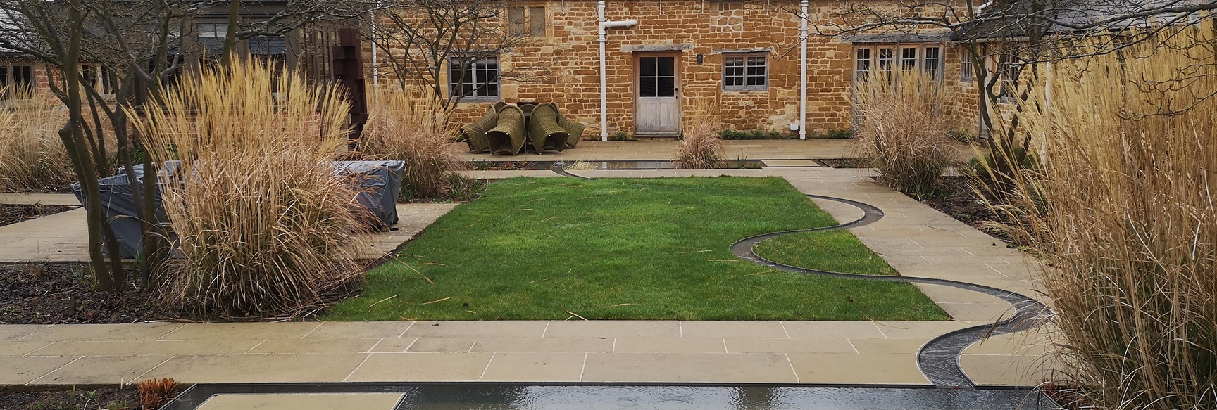 Selección de plantas ornamentales bajo estándares de la Oxford School of Garden Design para climas atlánticos